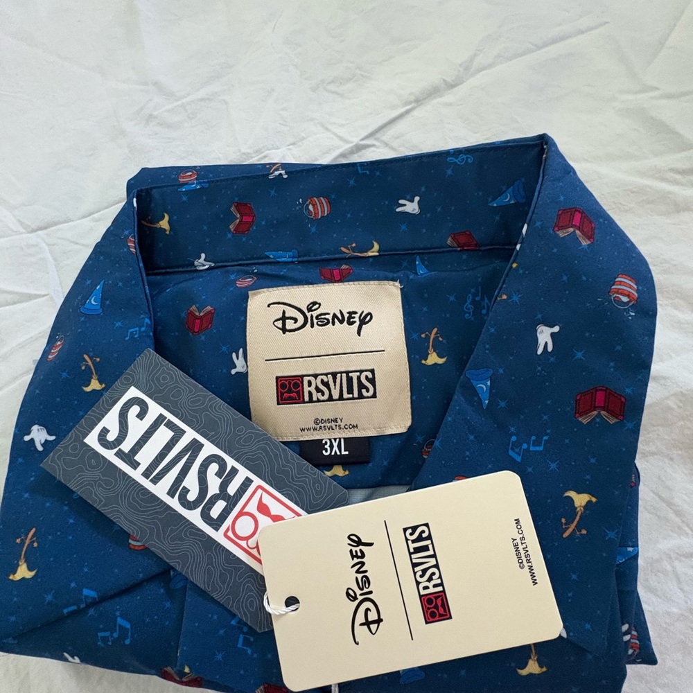 Women’s 3XL Disney RSVLTS Sorcerer Mickey 95th Anniversary Button Down